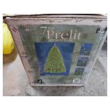 7FT PRE LIT INDOOR CHRISTMAS TREE