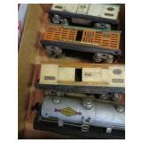 LIONEL MODEL TRAIN TIN CARS