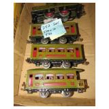 LIONEL 252 MODEL TRAIN CARS & ENGINE