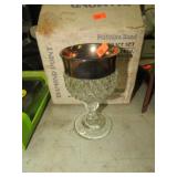 4pk-- PLATINUM BAND DIAMOND POINT WINE GLASSES