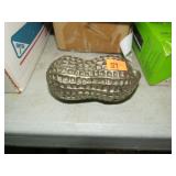 METAL PEANUT PAPERWEIGHT