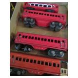 LIONEL TIN MODEL TRAIN PASSENGER CARS