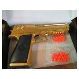 TOY DESERT EAGLE GUN