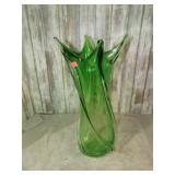 ART GLASS VASE