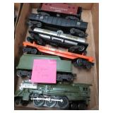 LIONEL "O" GAUGE MODEL TRAIN ENGINE & CARS