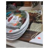 WALL PRINT & PAPER PLATES & NAPKINS