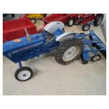 DIECAST FORD 4000 TRACTOR & DISC
