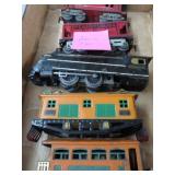 AMERICAN FLYER MODEL TRAIN ENGINE & CARS