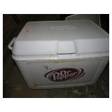 DR PEPPER RUBBERMAID COOLER