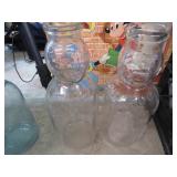 THRIFT & BABY TOP MILK BOTTLES