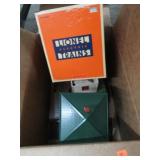 LIONEL MODEL TRAIN SCENERY BUILDINGS, ETC