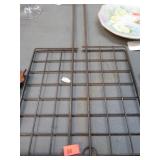 WIRE CAMPFIRE COOKING BASKET