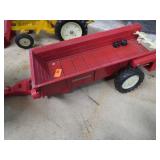 ERTL DIECAST MANURE SPREADER
