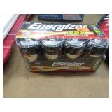 8pk-- "D" CELL BATTERIES -- DATE 12-2028