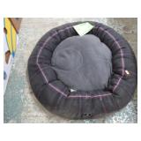 SMALL PLUSH PET BED