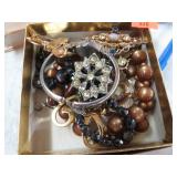 ASSORTD COSTUME JEWELRY