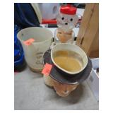VINTAGE CUPS & HONEY BEAR