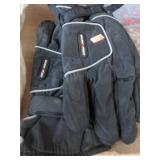 WARM SPORT GLOVES -- L