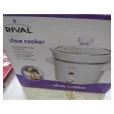 SLOW COOKER -- 2qt