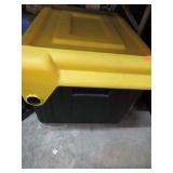 STORAGE TUB W/ HINGED LID & TRAY