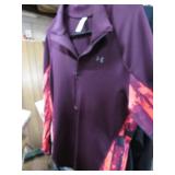 UNDER ARMOUR SHIRT -- L