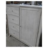 CHEST OF DRAWERS / CABINET