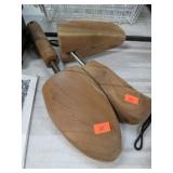 SHOE STRETCHERS
