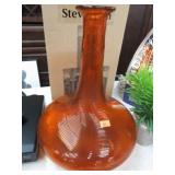 ART GLASS VASE