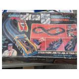 1978 AURORA ULTRA 5 SLOT CAR TRACK -- NO CARS