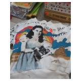 WIZARD OF OZ SHIRT & PENNANT