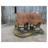 ENGLISH COTTAGE JEWELRY MUSIC BOX