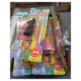 5-- WIZARD OF OZ SNACK-N-SIP PALS FIGURES