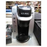 KEURIG COFFEE MAKER
