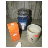 SCENTED CANDLES & PERFUME