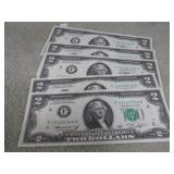5-- $2 BILLS    sequential serial numbers