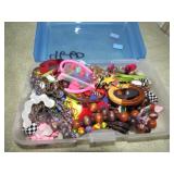 ASSORTED COSTUME JEWELRY