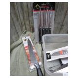 KITCHEN KNIVES & TONGS