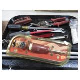 TRAY LOT -- TOOLS & CRAFTSMAN SOCKETS