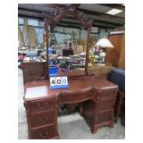 ORNATE MAHOGANY VANITY -- DOVE TAILED DRAWERS