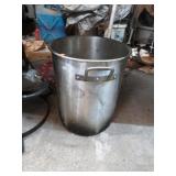 PROPANE BURNER & 2 POTS