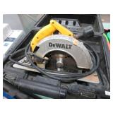 DEWALT CIRCULAR SAW