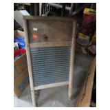 VINTAGE WASH BOARD