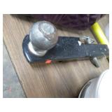 RECEIVER HITCH W/ 2" BALL