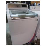 LG CLOTHES WASHING MACHINE