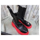 PULL ON GRUNGE BOOTS - 10