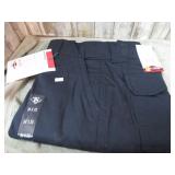 NEW-- TACTICAL PANTS -- 34 X 32