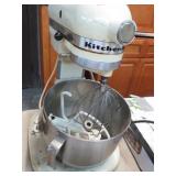 VINTAGE KITCHENAID / HOBART STAND MIXER -- WORKS