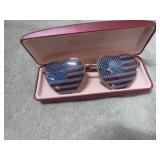 AMERICAN FLAG / HEART SUNGLASSES