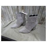 RHINESTONE BOOTS -- 6 1/2