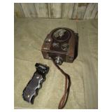 VINTAGE REVERE EIGHT MOVIE CAMERA